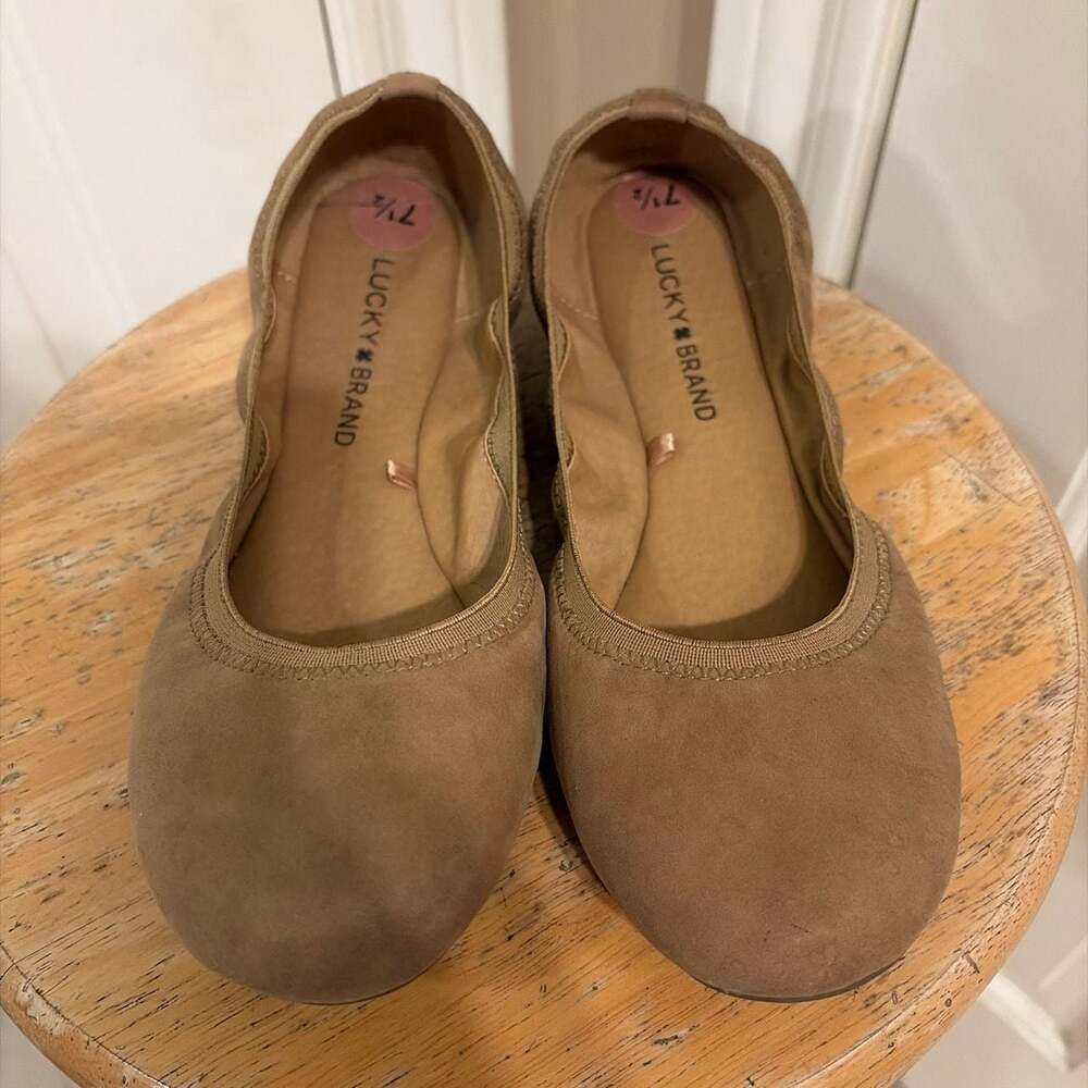 Lucky Brand Women's Tan Suede Ballet Flats